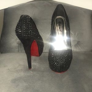 Black red bottom heels